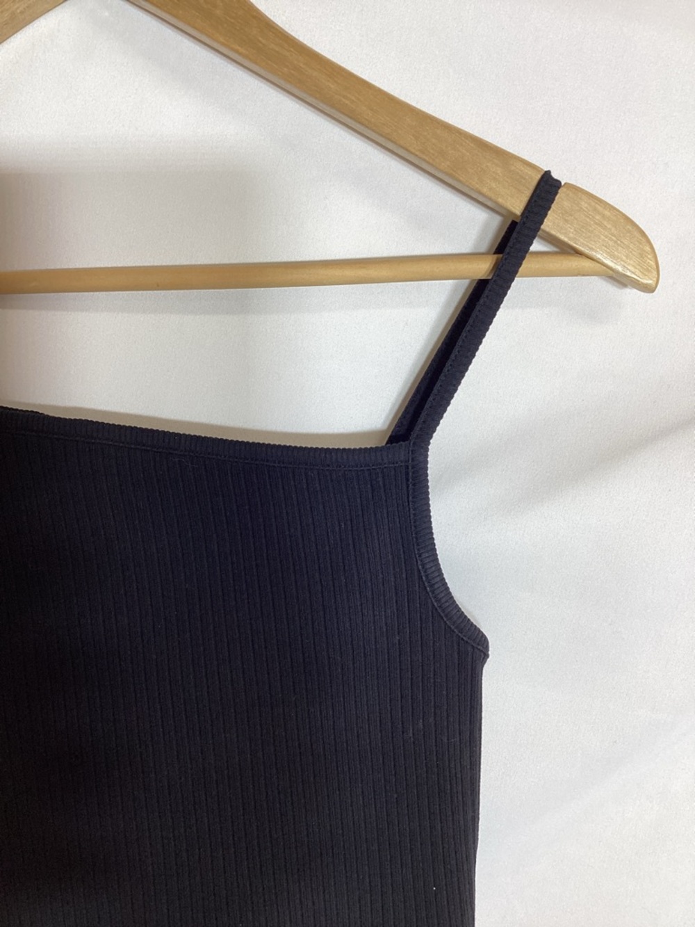 AGOLDE Priya Ribbed Asymmetrical Tank Top Black Size M - Picture 4 of 7